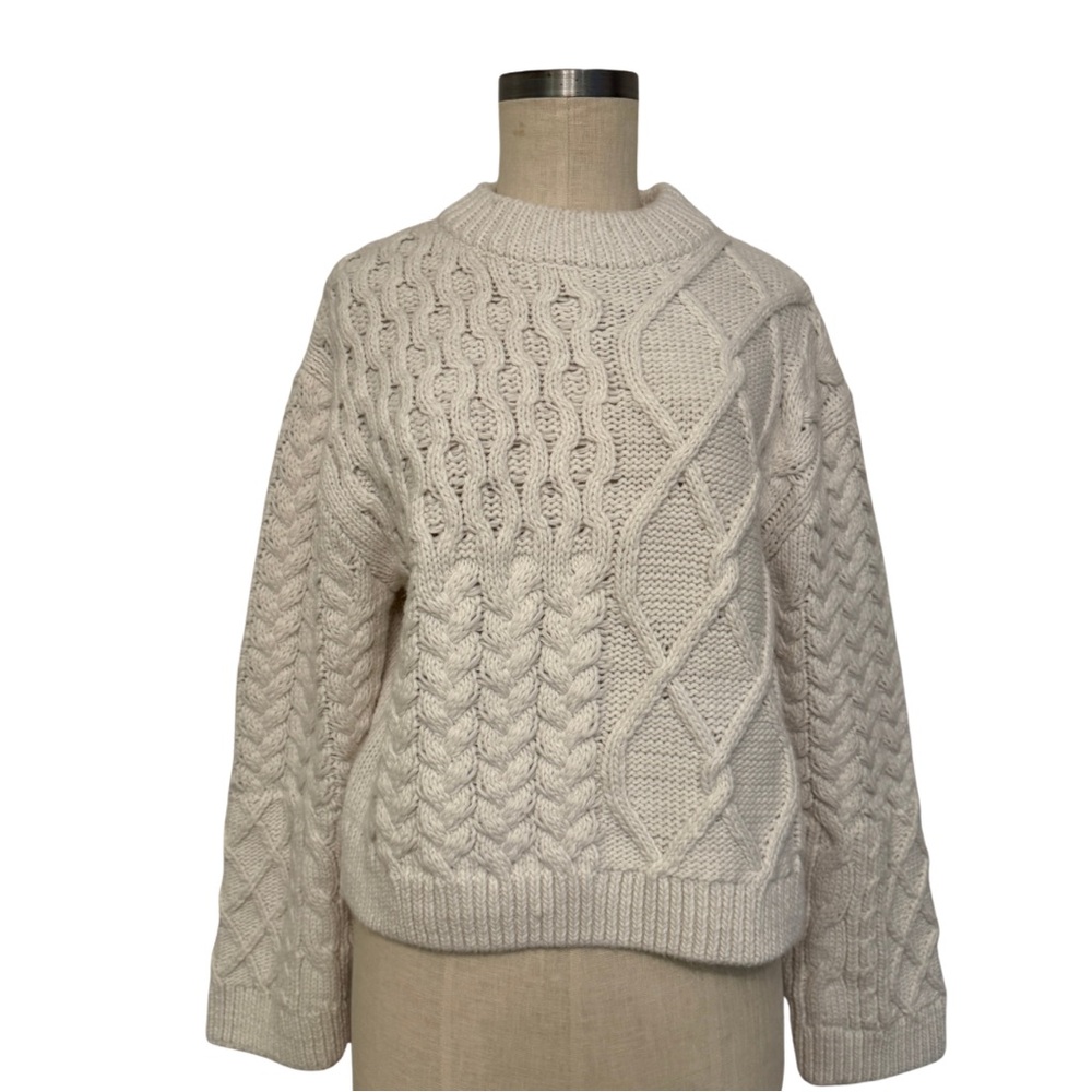 H&M Cozy Cable Knit Sweater Cream - size S